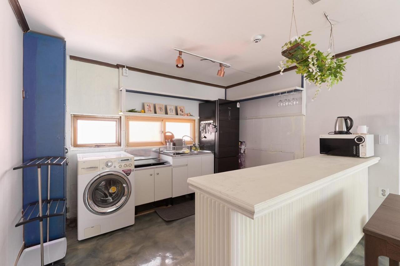 Villa Hapjeong Station Exit7 Each Room, Living Room, Air Conditioning Modern House *